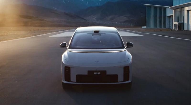 Li Auto i8