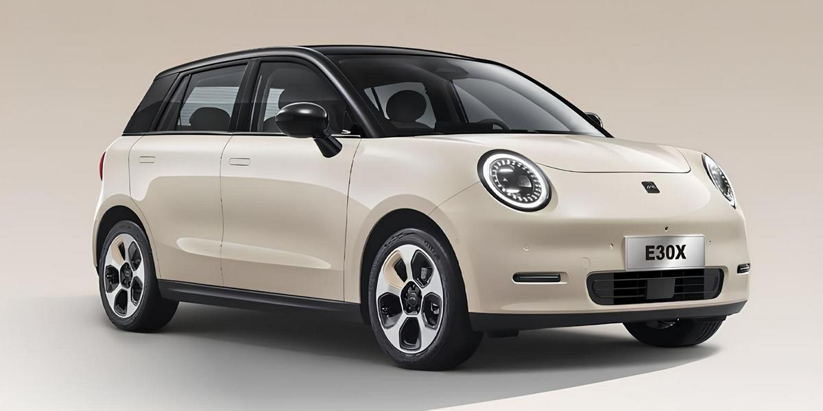 JAC E30X: Vorderansicht