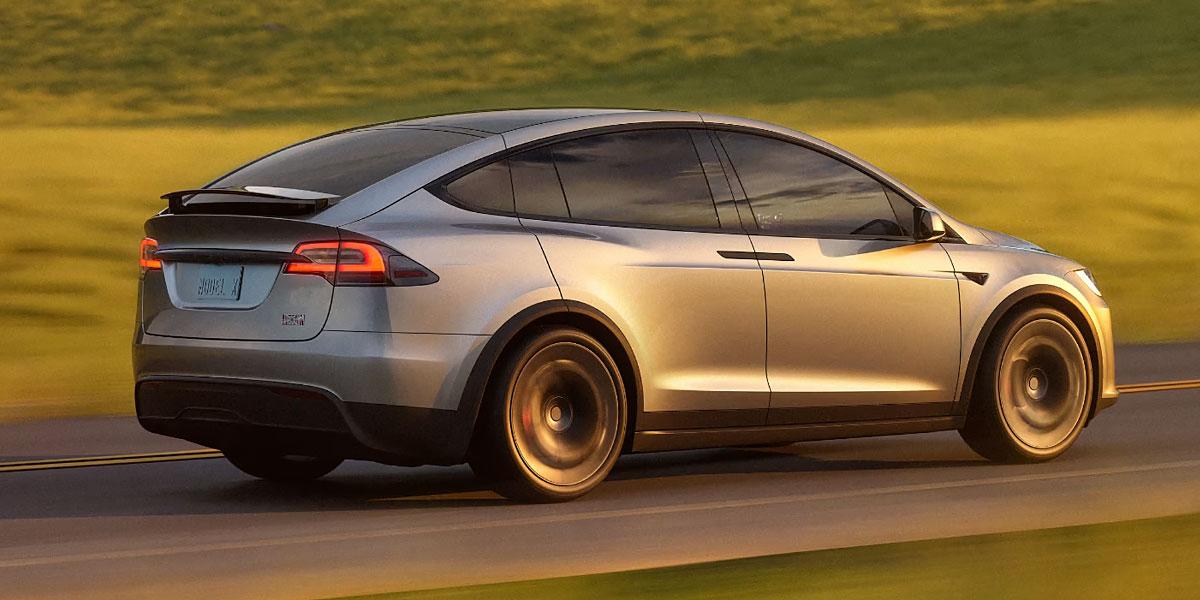 Tesla Model X: Ansicht von rechts