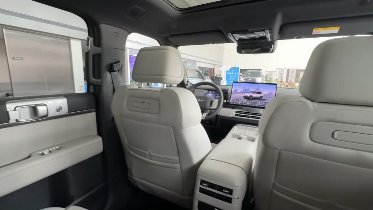 Fang Cheng Bao Tai 7 BEV: Innenraum