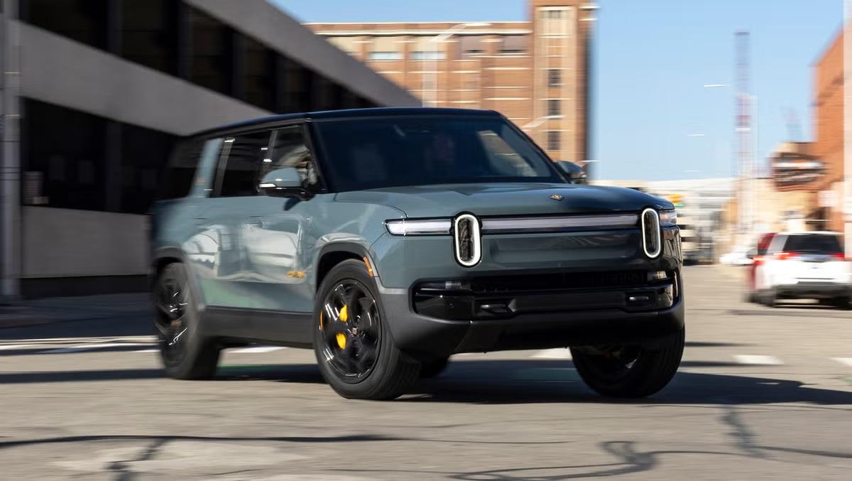 RIVIAN R1S: Vorderansicht