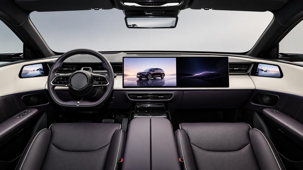 Mazda CX-6e: Innenraum und Infotainment